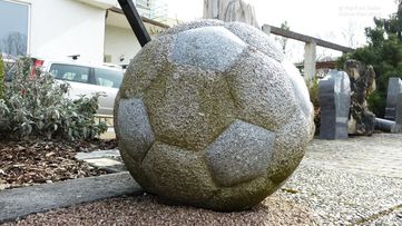 LSK-140 Ball aus Stein
