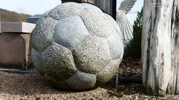 LSK-160 Ball aus Stein
